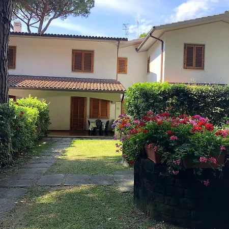 Girino Ii Apartamento
